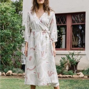 Tradlands Lily Wrap Dress Medium